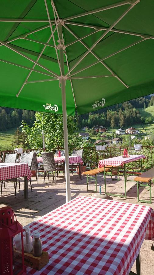 Gasthof Schonblick Hotel Russbach am Pass Gschütt Exterior foto