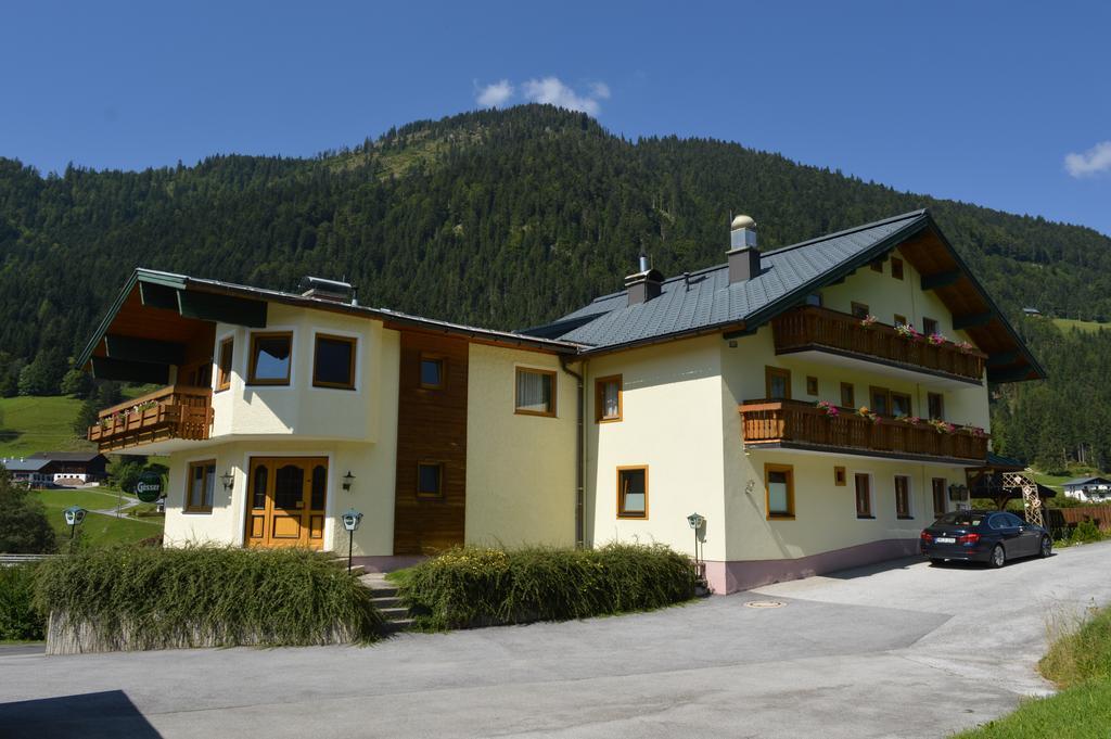 Gasthof Schonblick Hotel Russbach am Pass Gschütt Exterior foto