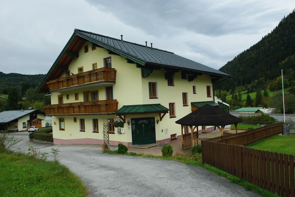 Gasthof Schonblick Hotel Russbach am Pass Gschütt Exterior foto